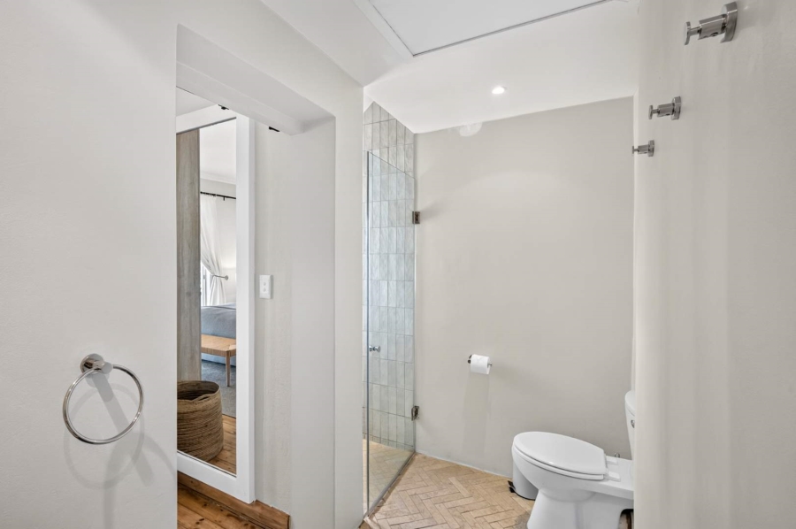 2 Bedroom Property for Sale in Green Point Western Cape